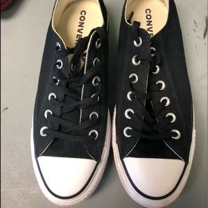 2 pairs of NEW Converse Black and White